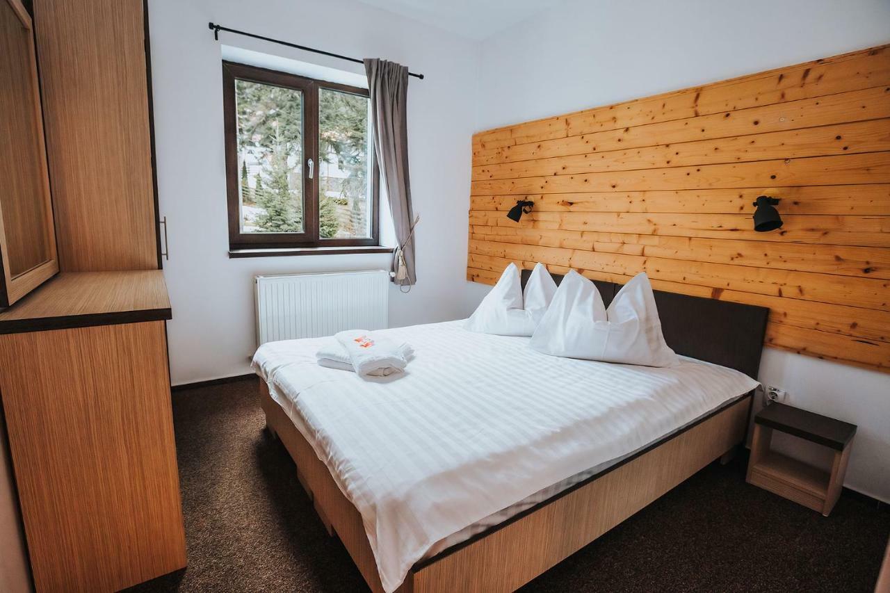 Panoramic Apartments - Montepalazzo Sinaia Eksteriør bilde