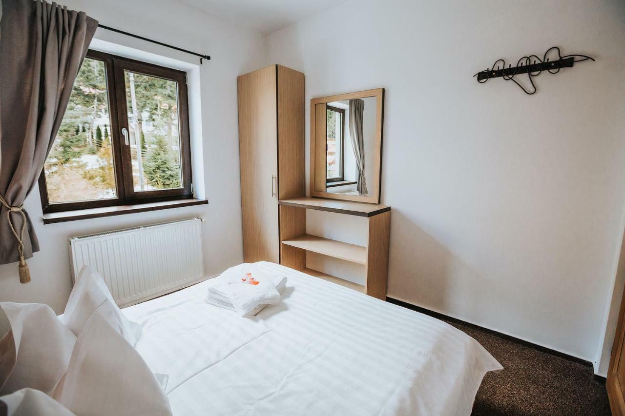 Panoramic Apartments - Montepalazzo Sinaia Eksteriør bilde